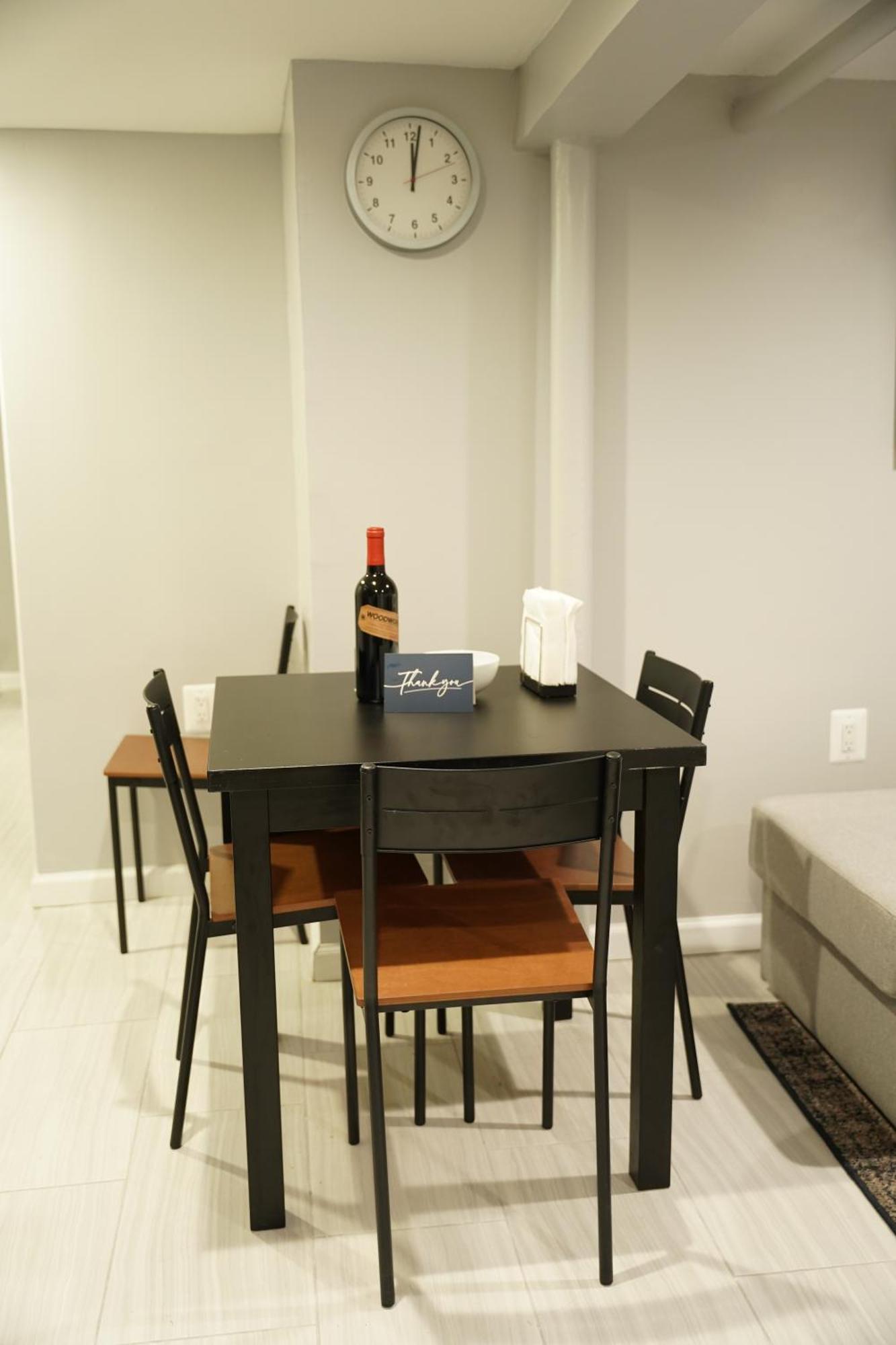 Cozy 2 Bedroom In A Lovely Forest Hills Neighborhood 纽约 外观 照片